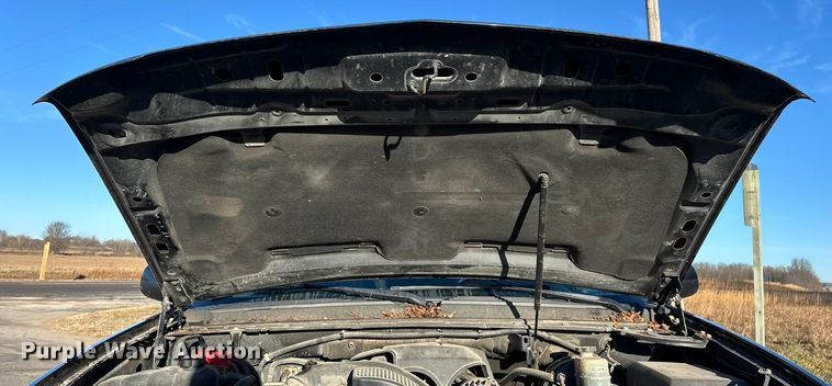 image for item ED2463 2010 Chevrolet Suburban SUV