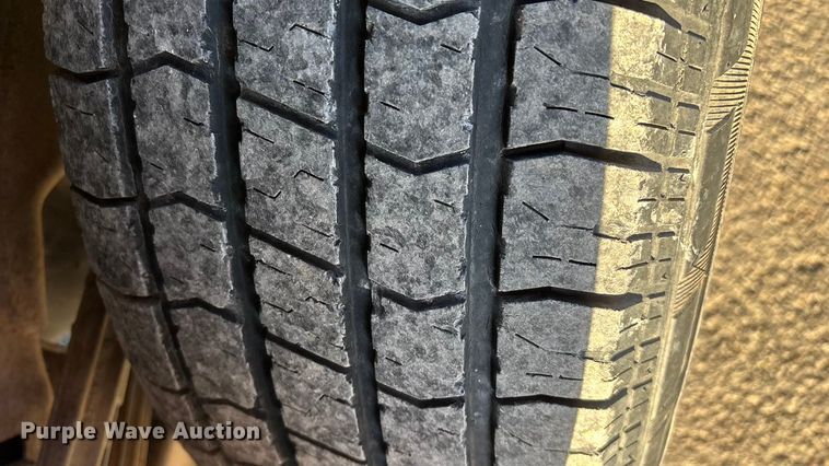 image for item ED2463 2010 Chevrolet Suburban SUV