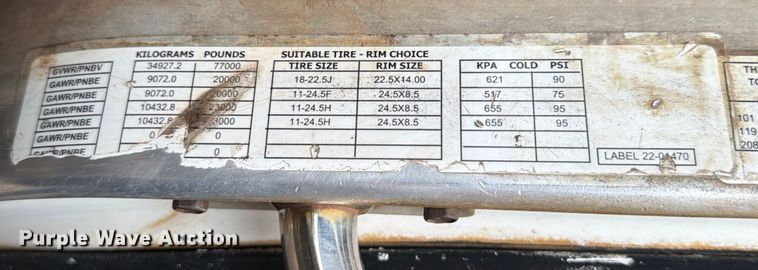 image for item ED5049 2005 Peterbilt 320 refuse truck