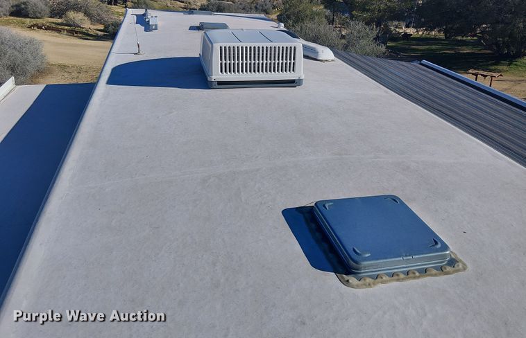 image for item EE5025 2013 Eclipse Recreational Vehicles MIT27RLSG camper