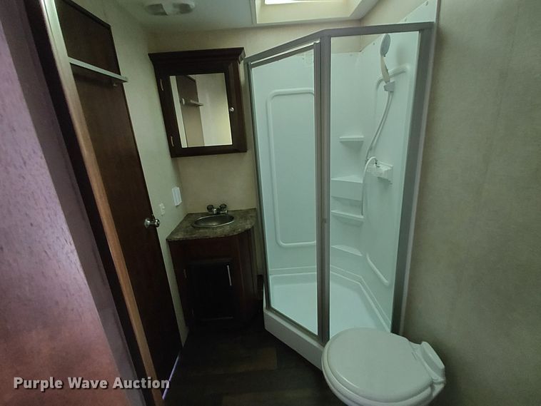 image for item EE5025 2013 Eclipse Recreational Vehicles MIT27RLSG camper