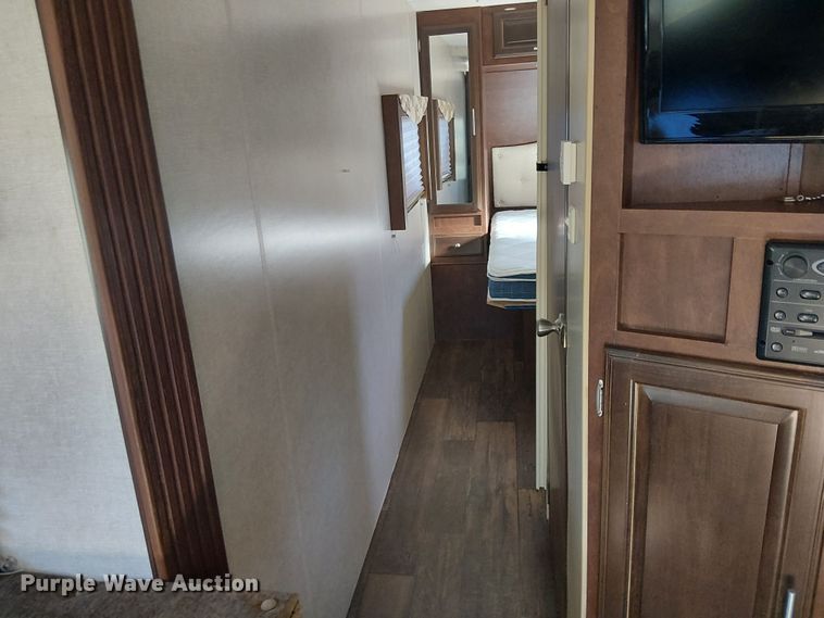 image for item EE5025 2013 Eclipse Recreational Vehicles MIT27RLSG camper