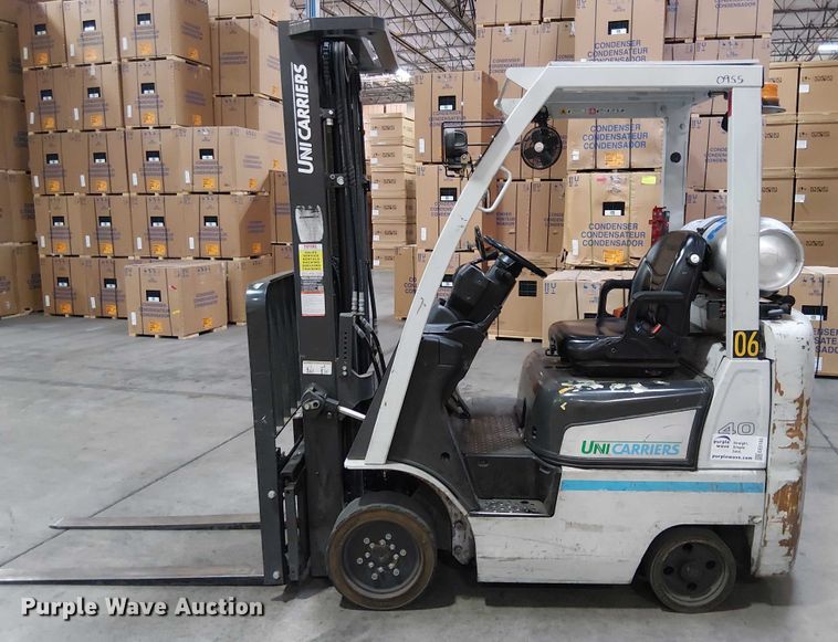 image for item EE5103 2017 UniCarriers CFS40 forklift