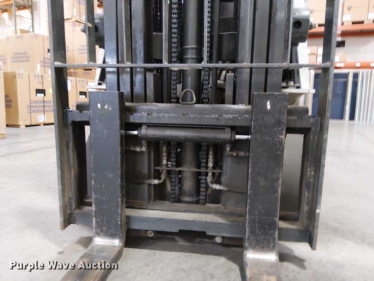 image for item EE5103 2017 UniCarriers CFS40 forklift