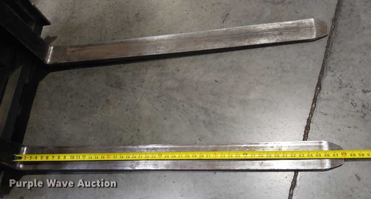 image for item EE5103 2017 UniCarriers CFS40 forklift