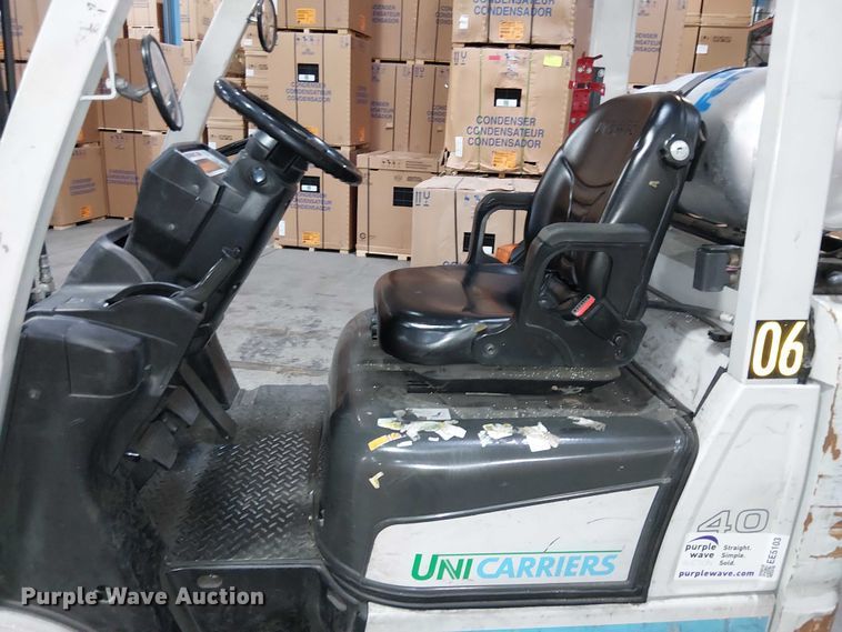 image for item EE5103 2017 UniCarriers CFS40 forklift