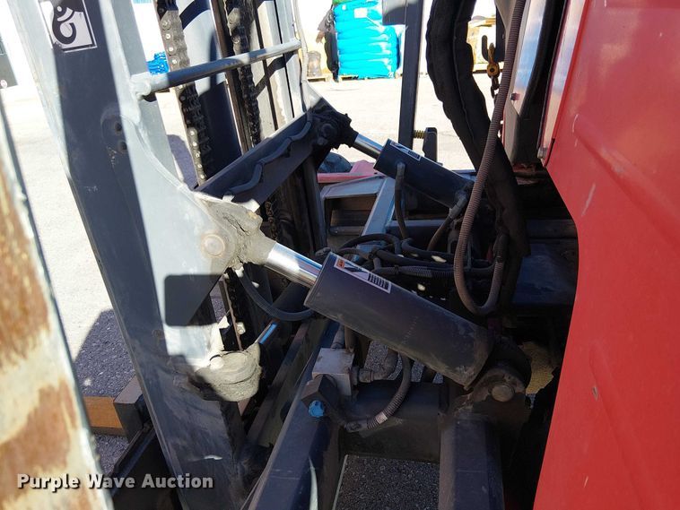 image for item EE5105 2015 Moffett M55 forklift