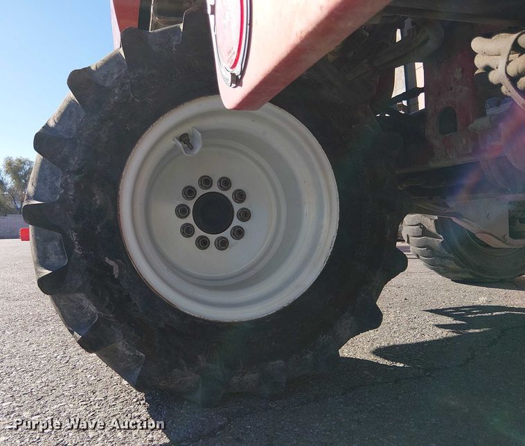 image for item EE5105 2015 Moffett M55 forklift