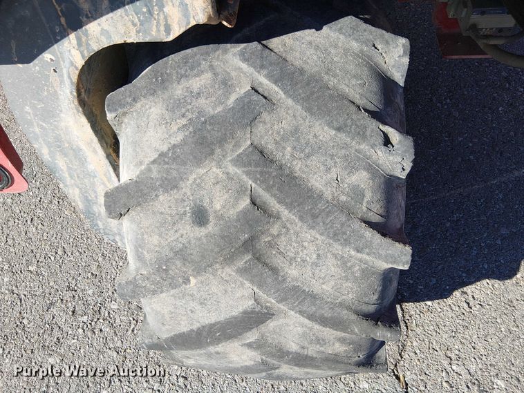 image for item EE5105 2015 Moffett M55 forklift