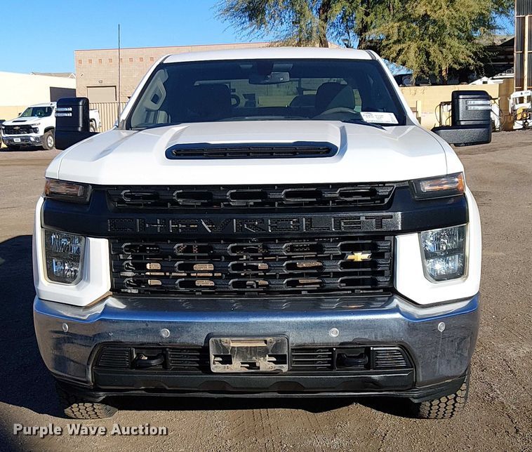 image for item EE5107 2021 Chevrolet Silverado 2500HD Ext. Cab pickup truck
