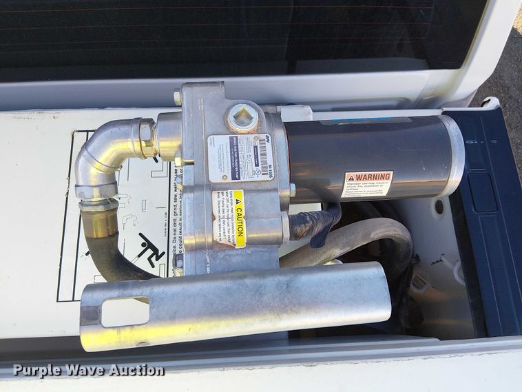 image for item EE5107 2021 Chevrolet Silverado 2500HD Ext. Cab pickup truck