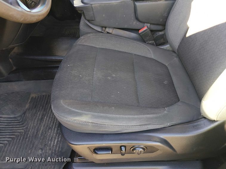 image for item EE5107 2021 Chevrolet Silverado 2500HD Ext. Cab pickup truck