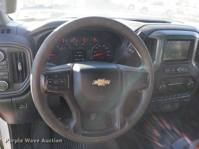 image for item EE5107 2021 Chevrolet Silverado 2500HD Ext. Cab pickup truck