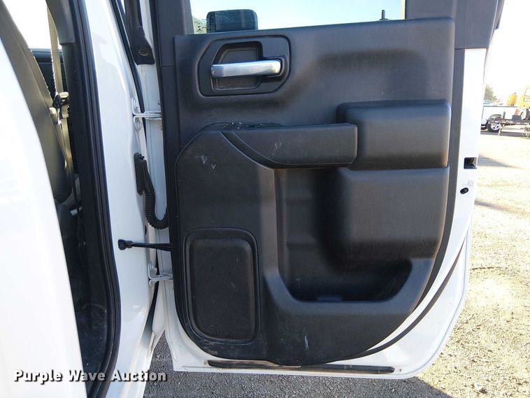 image for item EE5107 2021 Chevrolet Silverado 2500HD Ext. Cab pickup truck