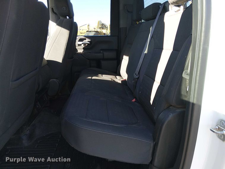 image for item EE5107 2021 Chevrolet Silverado 2500HD Ext. Cab pickup truck