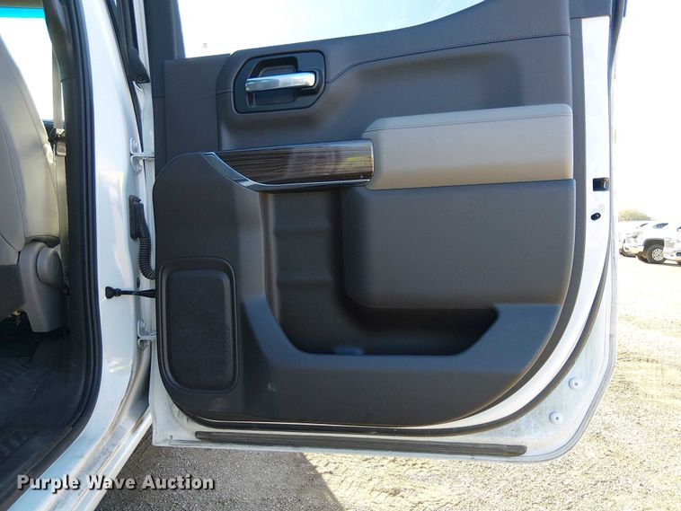 image for item EE5108 2019 Chevrolet Silverado 1500 Crew Cab pickup truck