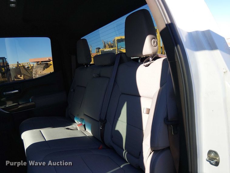 image for item EE5108 2019 Chevrolet Silverado 1500 Crew Cab pickup truck