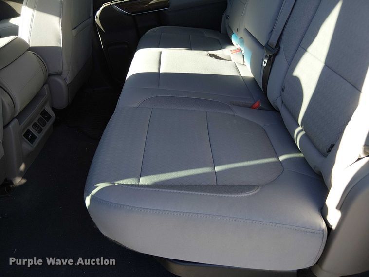 image for item EE5108 2019 Chevrolet Silverado 1500 Crew Cab pickup truck