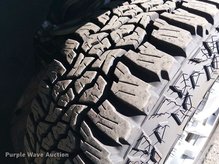 image for item EE5108 2019 Chevrolet Silverado 1500 Crew Cab pickup truck