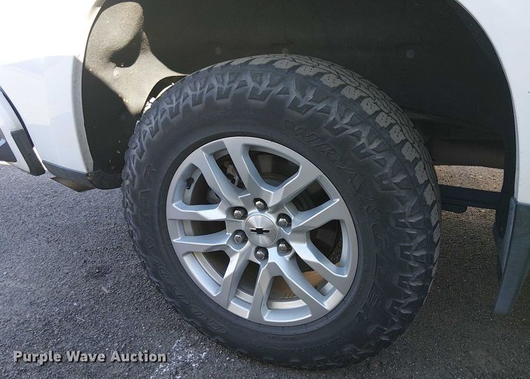 image for item EE5108 2019 Chevrolet Silverado 1500 Crew Cab pickup truck