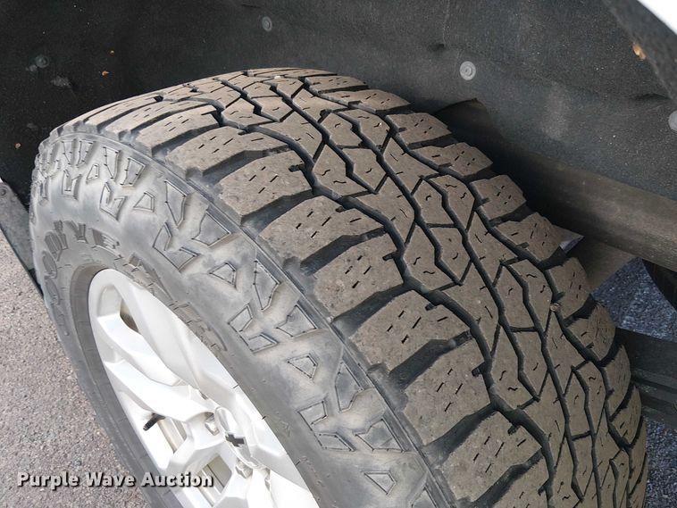 image for item EE5108 2019 Chevrolet Silverado 1500 Crew Cab pickup truck