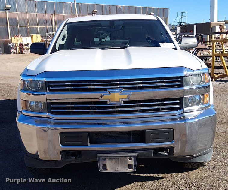 image for item EE5109 2018 Chevrolet Silverado 2500HD Ext. Cab pickup truck