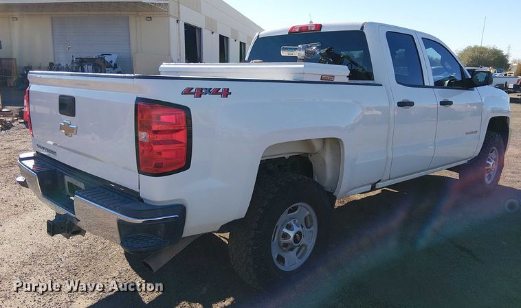 image for item EE5109 2018 Chevrolet Silverado 2500HD Ext. Cab pickup truck