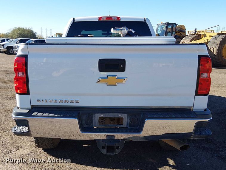 image for item EE5109 2018 Chevrolet Silverado 2500HD Ext. Cab pickup truck