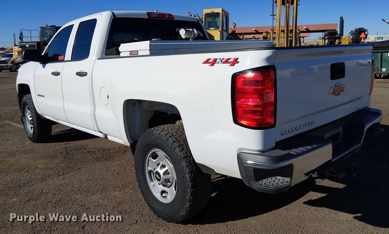 image for item EE5109 2018 Chevrolet Silverado 2500HD Ext. Cab pickup truck