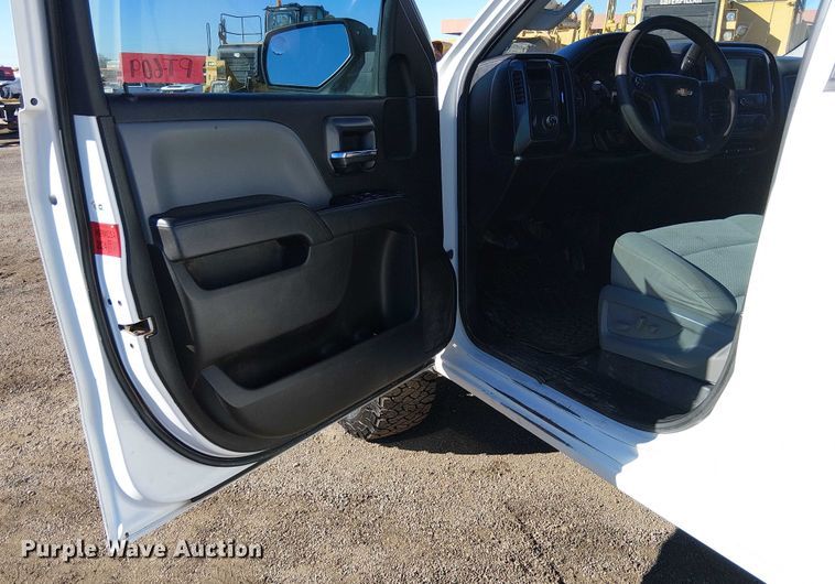 image for item EE5109 2018 Chevrolet Silverado 2500HD Ext. Cab pickup truck