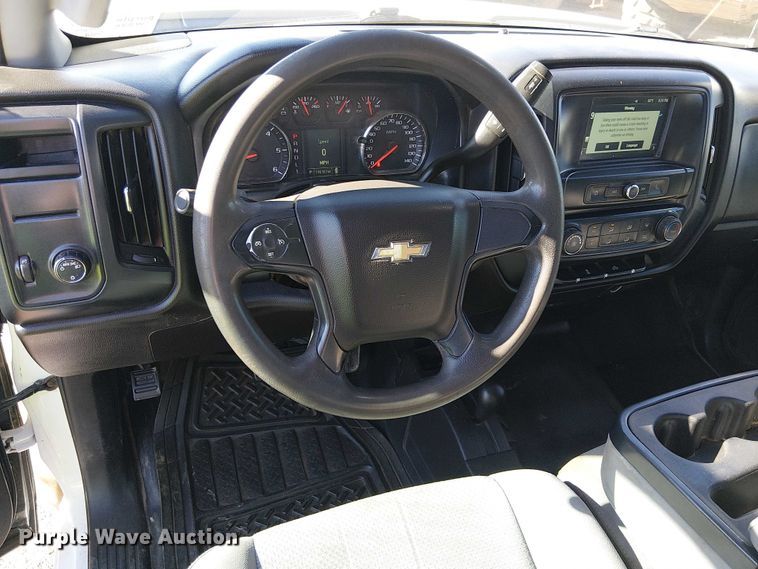 image for item EE5109 2018 Chevrolet Silverado 2500HD Ext. Cab pickup truck