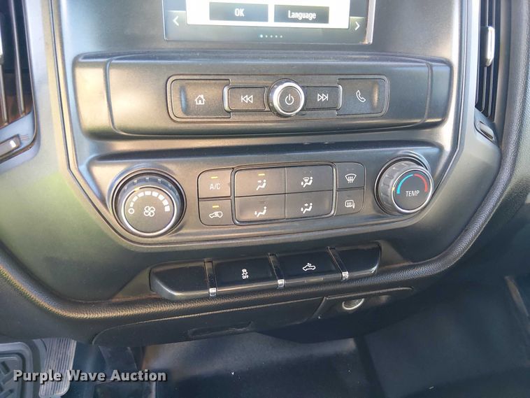 image for item EE5109 2018 Chevrolet Silverado 2500HD Ext. Cab pickup truck