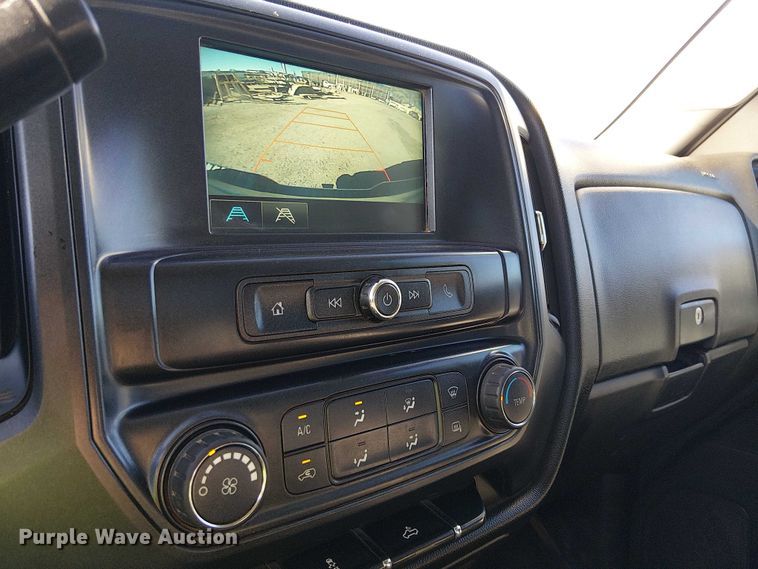 image for item EE5109 2018 Chevrolet Silverado 2500HD Ext. Cab pickup truck