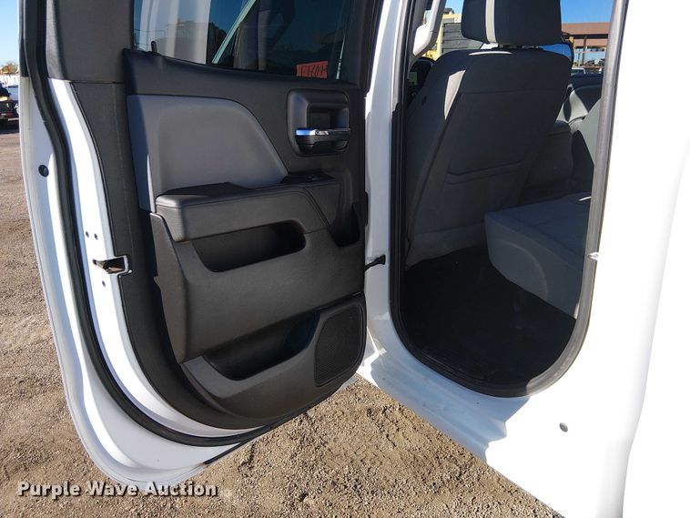 image for item EE5109 2018 Chevrolet Silverado 2500HD Ext. Cab pickup truck