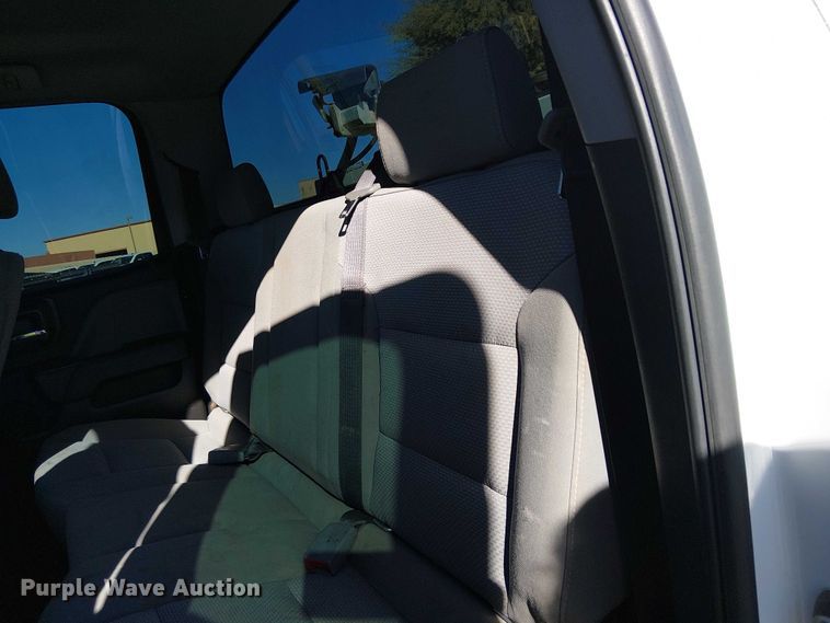 image for item EE5109 2018 Chevrolet Silverado 2500HD Ext. Cab pickup truck