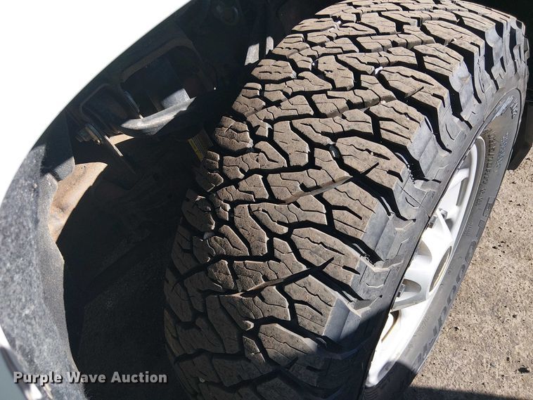 image for item EE5109 2018 Chevrolet Silverado 2500HD Ext. Cab pickup truck