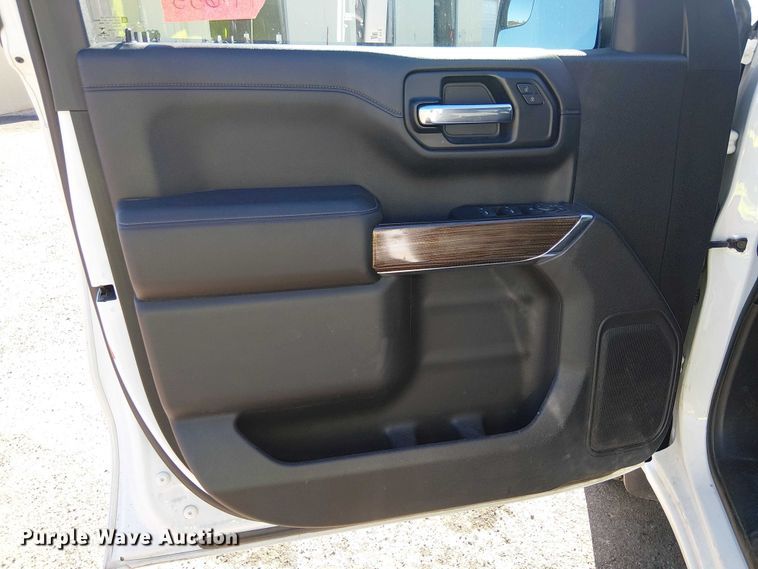 image for item EE5114 2020 Chevrolet Silverado 1500 Crew Cab pickup truck