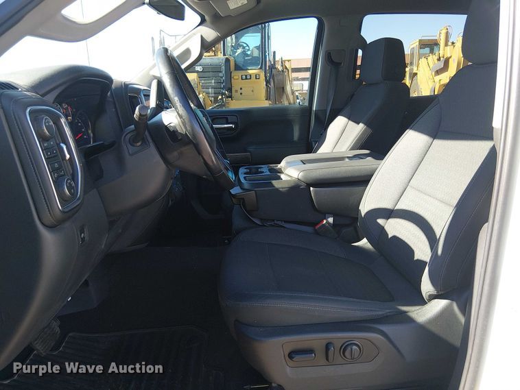 image for item EE5114 2020 Chevrolet Silverado 1500 Crew Cab pickup truck