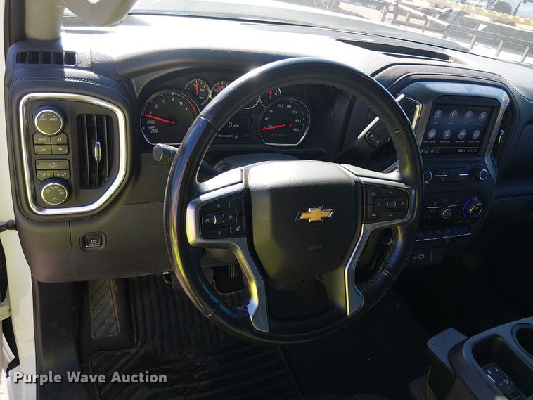 image for item EE5114 2020 Chevrolet Silverado 1500 Crew Cab pickup truck