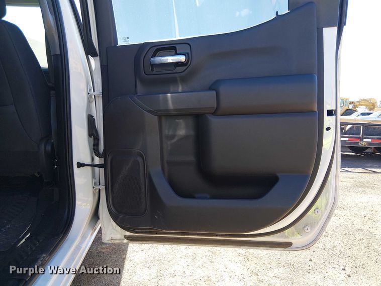 image for item EE5114 2020 Chevrolet Silverado 1500 Crew Cab pickup truck