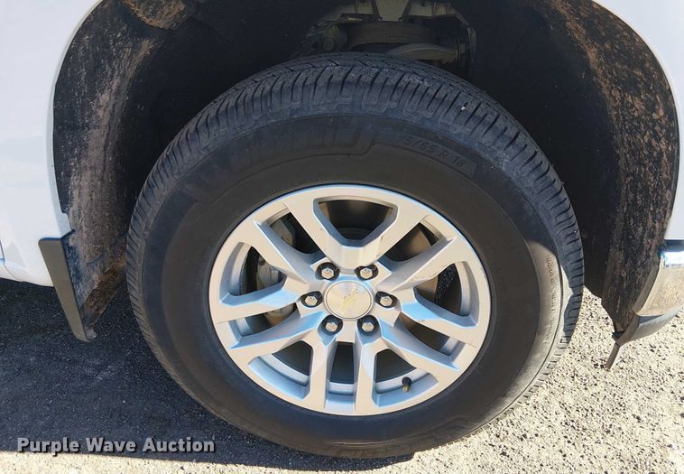 image for item EE5114 2020 Chevrolet Silverado 1500 Crew Cab pickup truck