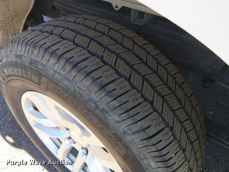 image for item EE5114 2020 Chevrolet Silverado 1500 Crew Cab pickup truck