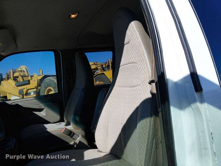 image for item EE5115 2017 Chevrolet Express 3500 van