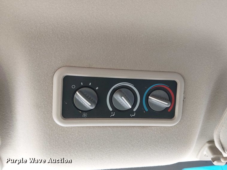 image for item EE5115 2017 Chevrolet Express 3500 van