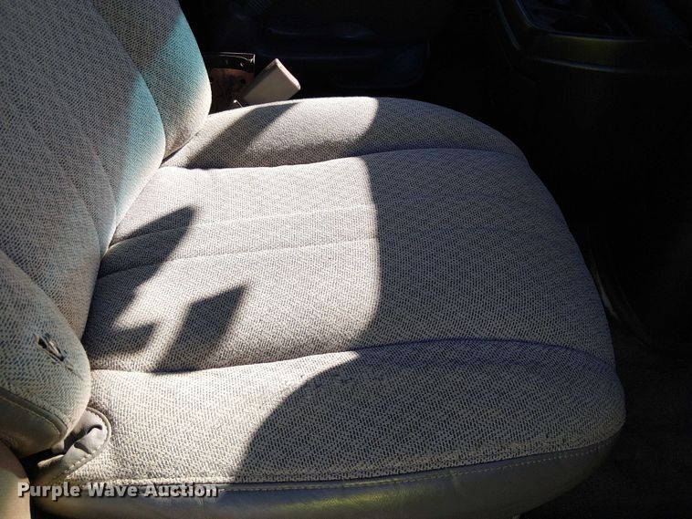 image for item EE5115 2017 Chevrolet Express 3500 van