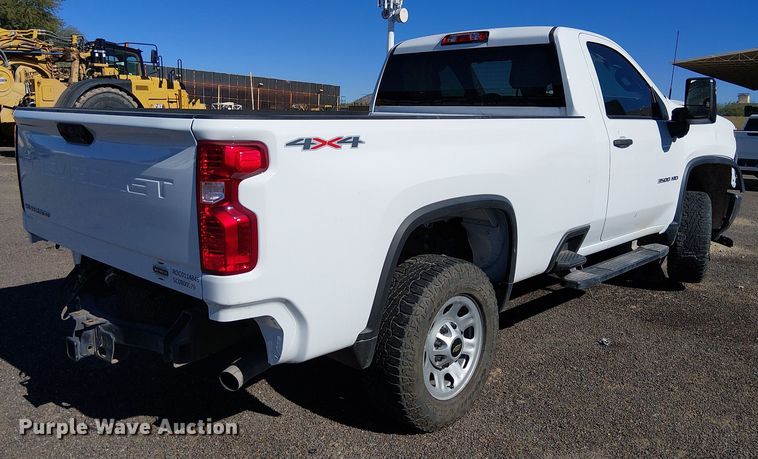 image for item EE5116 2024 Chevrolet Silverado 3500HD pickup truck