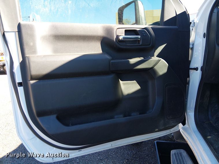 image for item EE5116 2024 Chevrolet Silverado 3500HD pickup truck