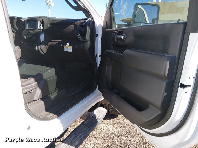 image for item EE5116 2024 Chevrolet Silverado 3500HD pickup truck