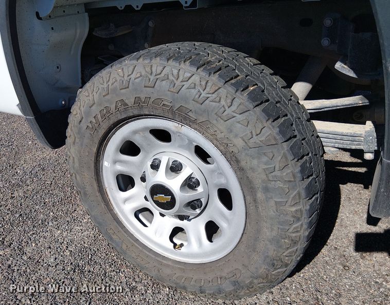 image for item EE5116 2024 Chevrolet Silverado 3500HD pickup truck