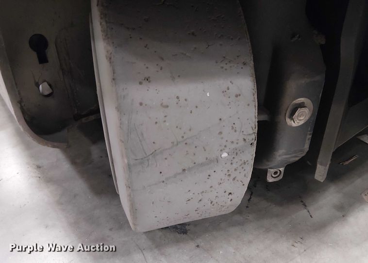 image for item EE5117 2017 Crown RM6095S-45 order picker